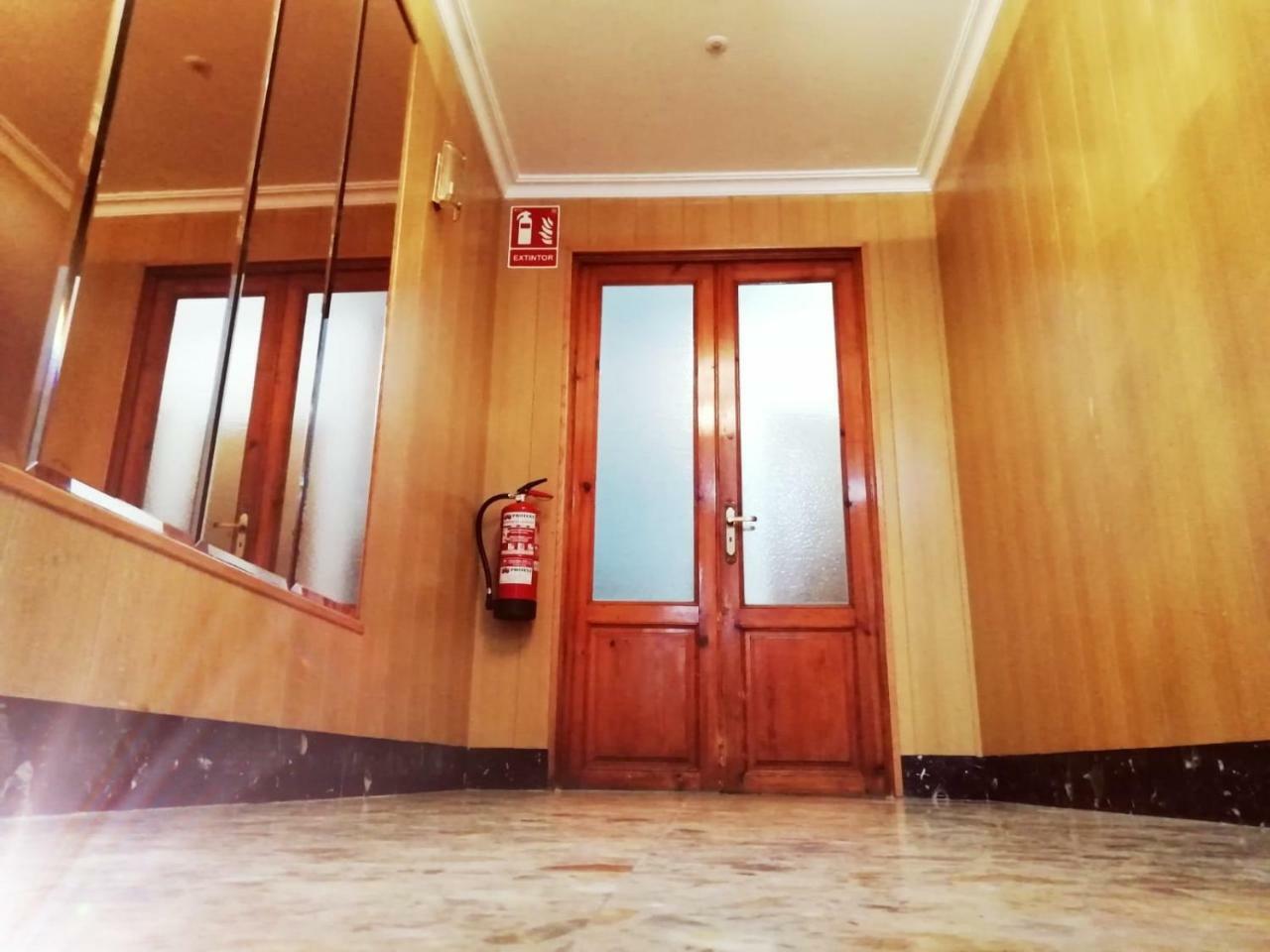 Pension La Catedral Леон Экстерьер фото