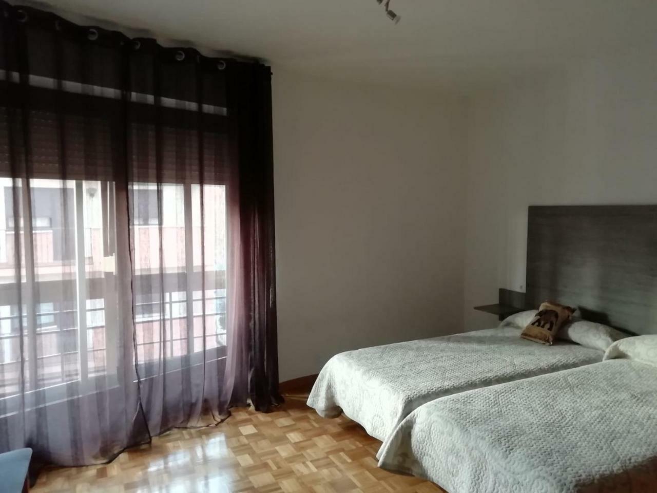 Pension La Catedral Леон Экстерьер фото