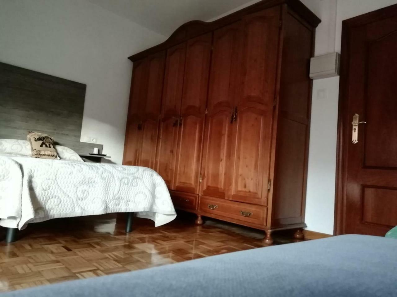 Pension La Catedral Леон Экстерьер фото